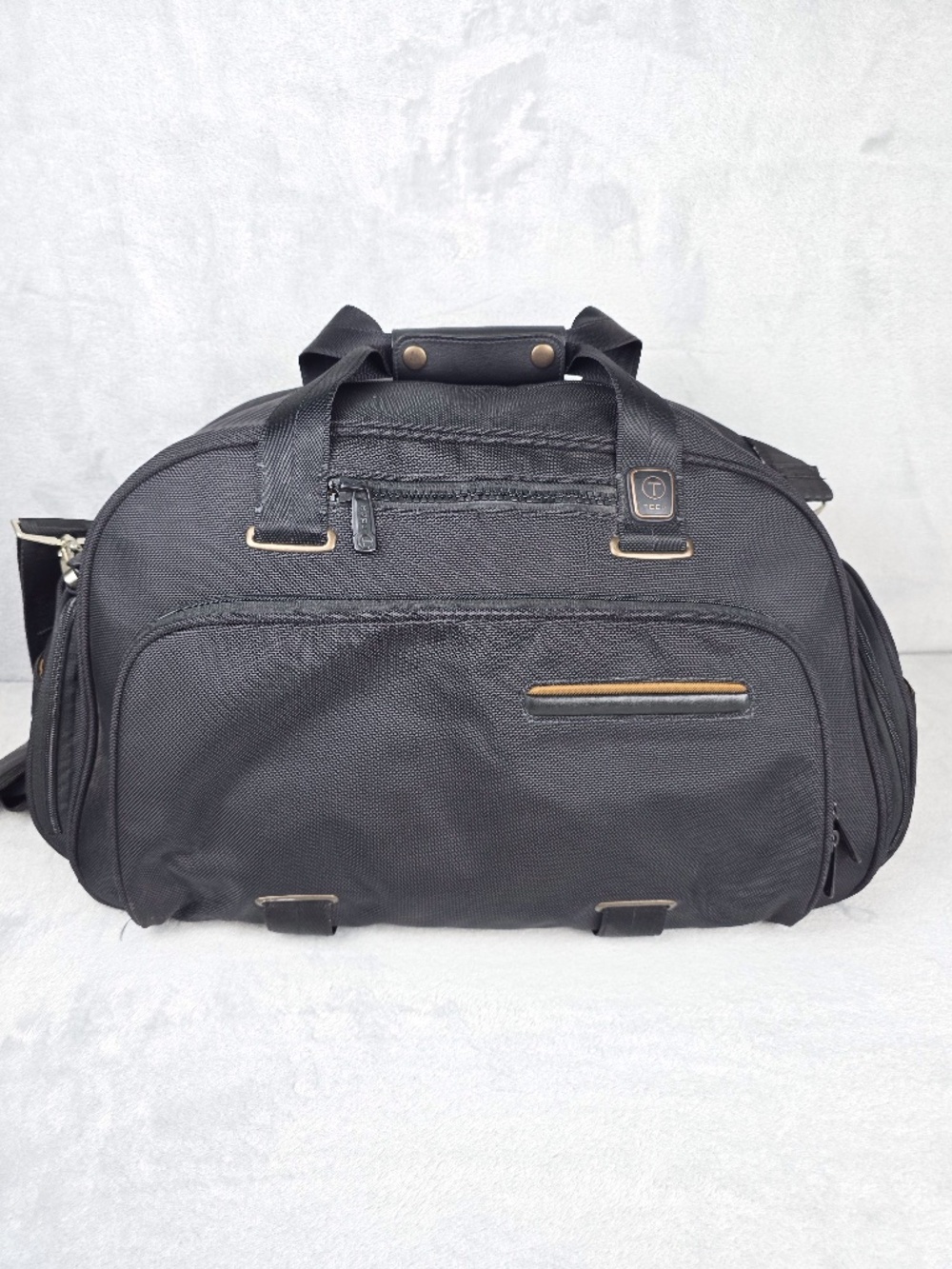 Tumi T-Tech Black Ballistic Nylon Duffle Weekender Travel Bag 56052D